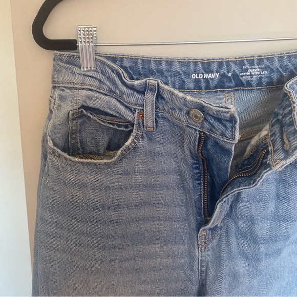 Old Navy wide leg jeans - Picture 2 of 6